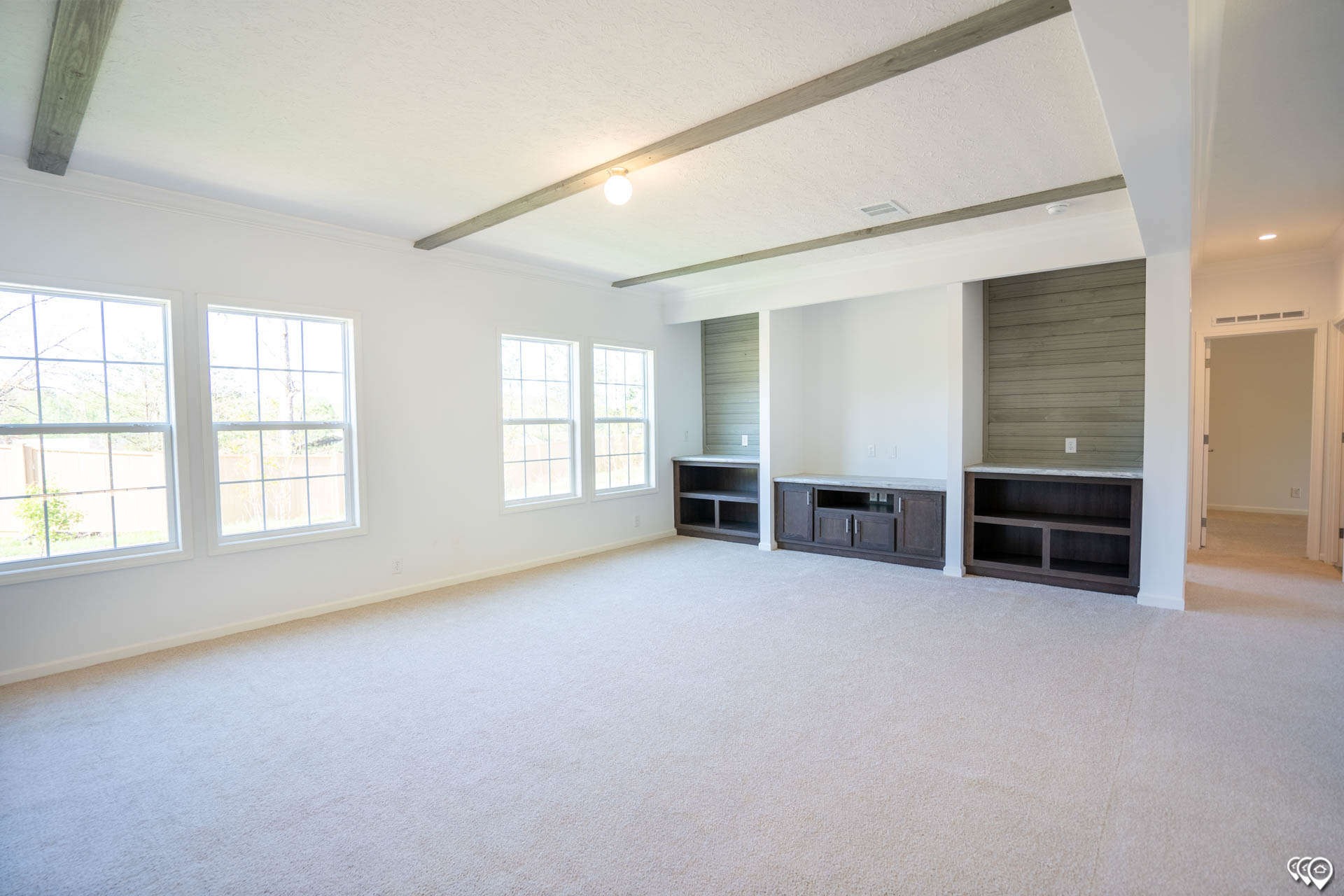 Dutch Elite Riverside 326402 For Sale at Eagle Park Homes